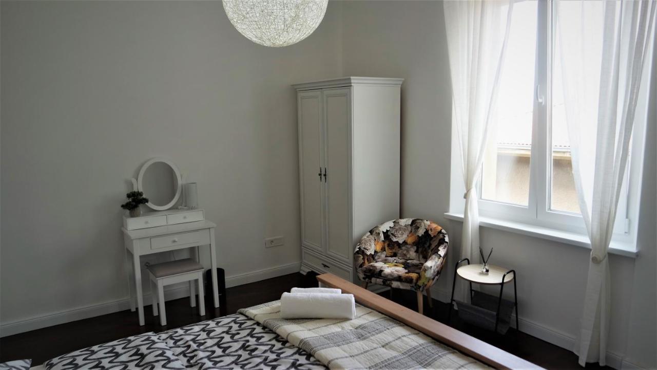 Sea Flower Apartment Rijeka Luaran gambar
