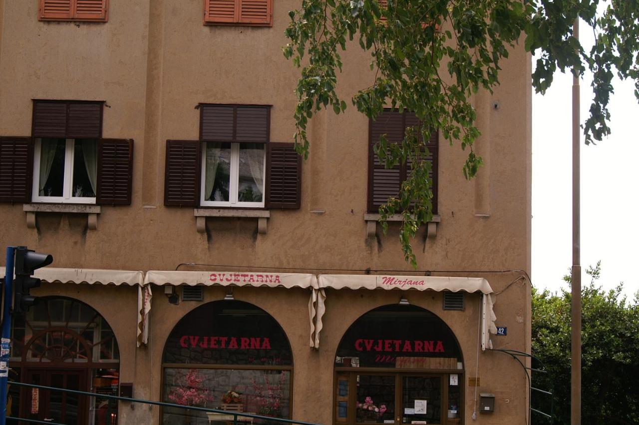 Sea Flower Apartment Rijeka Luaran gambar